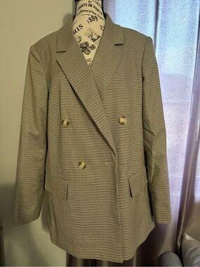 Reitmans Beige and Black Houndstooth Double-Breasted Blazer